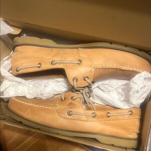 Men's Tan Boat Shoes sperry brand only worn once